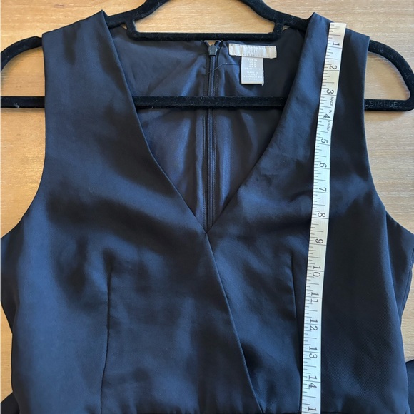 H&M Women’s Sleeveless Surplice Tie Waist Wide Leg Jumpsuit, Sz 4 - Picture 6 of 9